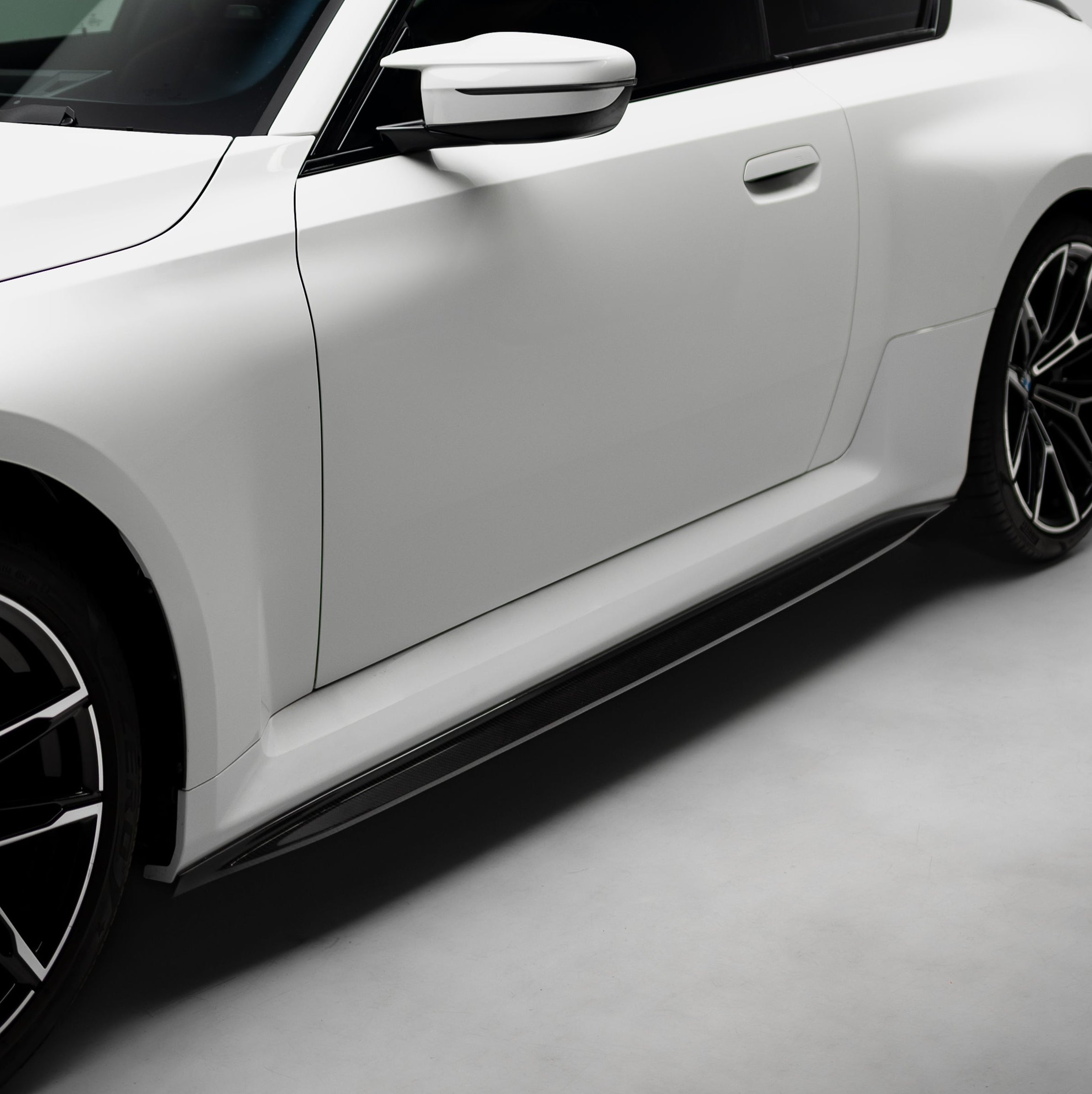 BMW G87 Carbon Fiber Side Skirts V2 - Side Skirts / Splitter