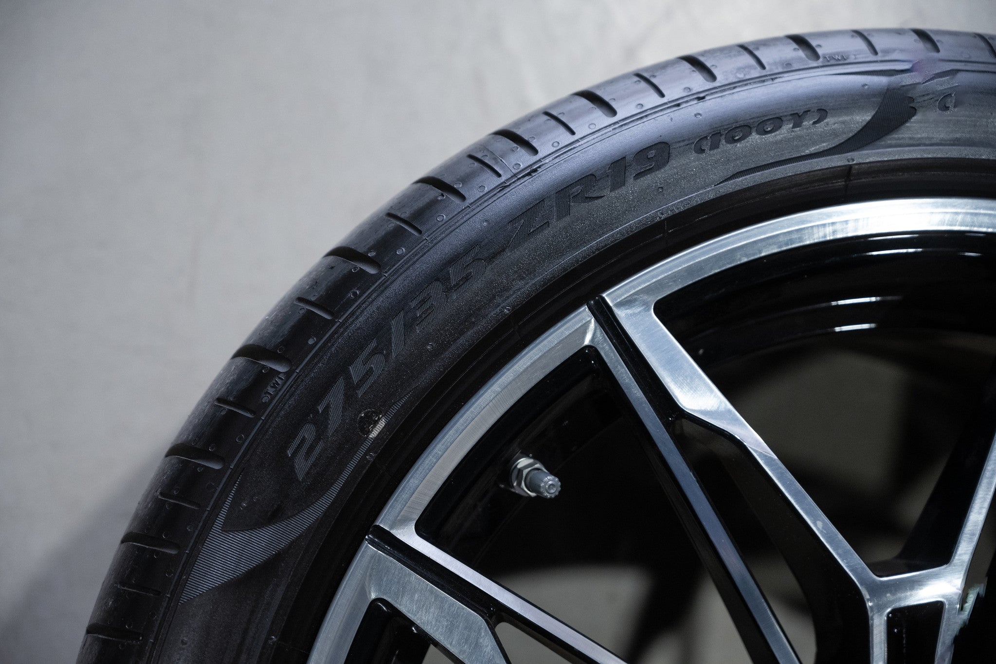 BMW M4 G82 OE Wheels Used F: 19x9.5 + 20 R: 20x10.5 + 20