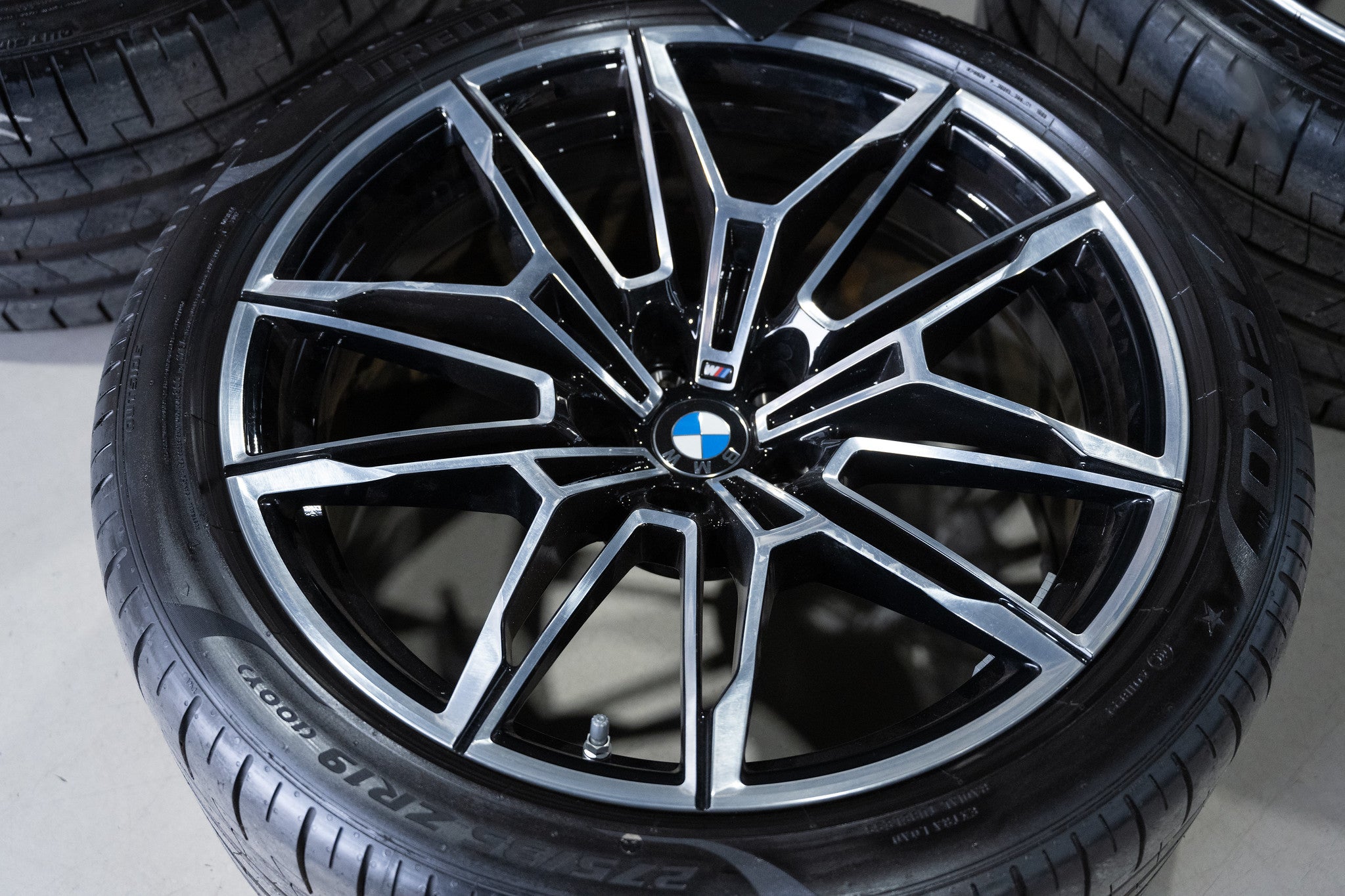 BMW M4 G82 OE Wheels Used F: 19x9.5 + 20 R: 20x10.5 + 20