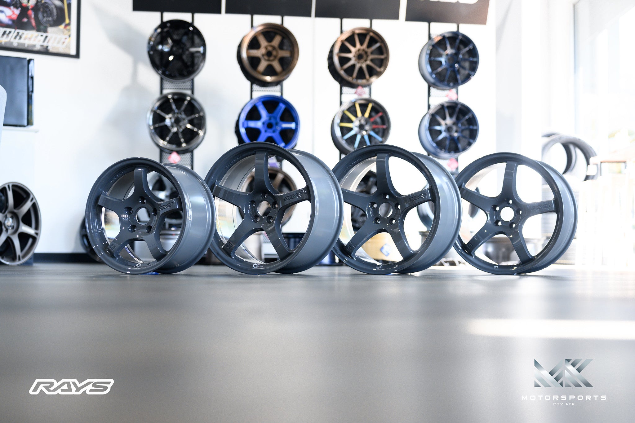 RAYS GRAMLIGHTS 57MZ 17in 7J PCD100 OFF+48 2本 [X221] 57DR-X｜RAYS｜Innovative High-Performance Wheels