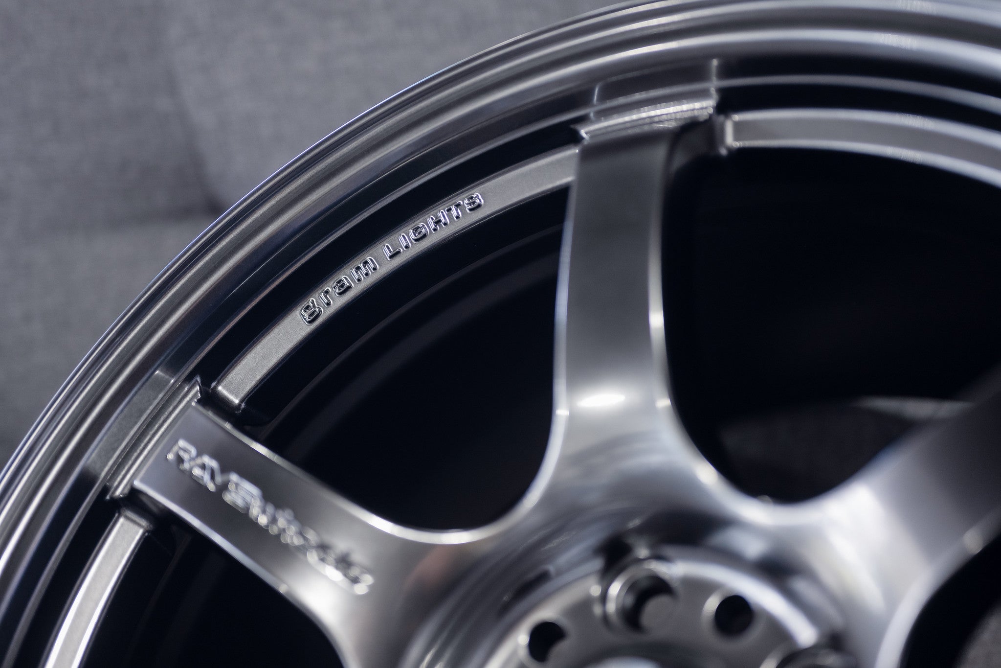 gramLIGHTS 57DR 18’’ - Wheels