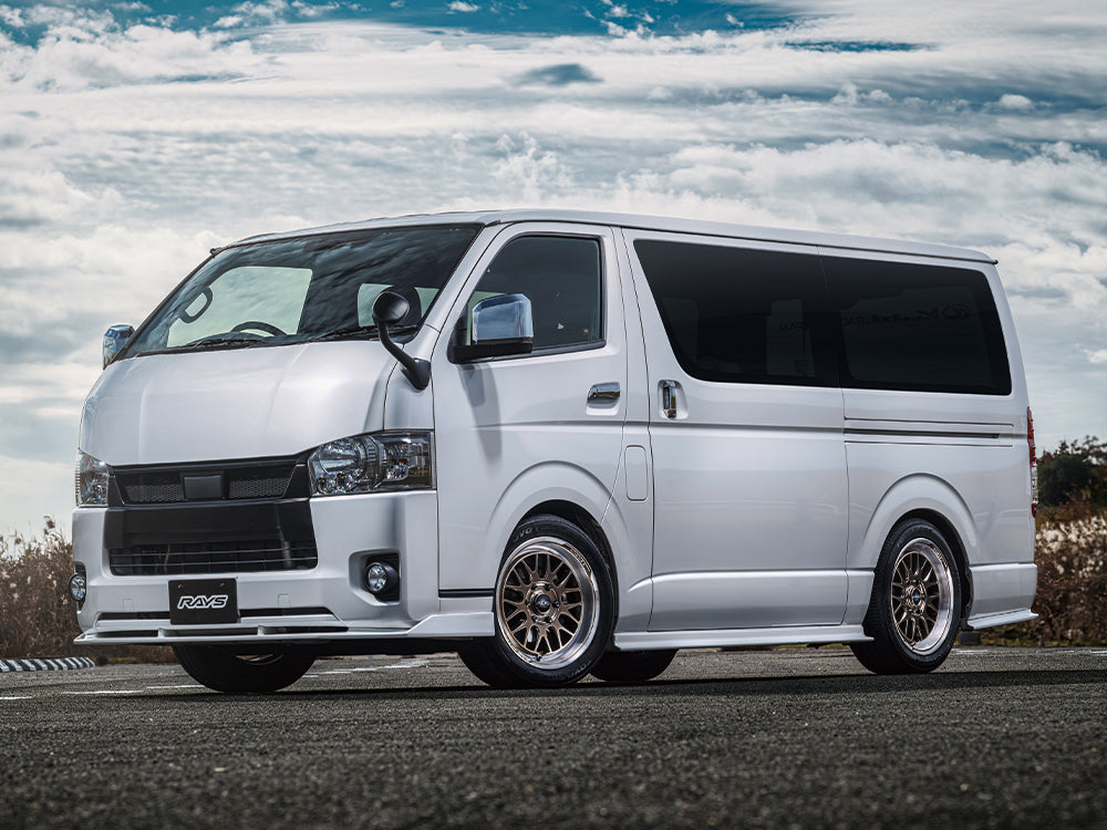 ハイエース　MK-85　17インチ 02702 MK-85 TOYOTA HI ACE トヨタ ハイエース ホイール 装着