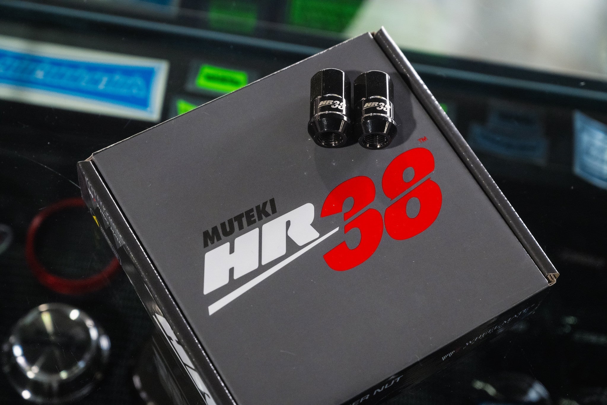 MUTEKI HR38 - Wheet Nuts