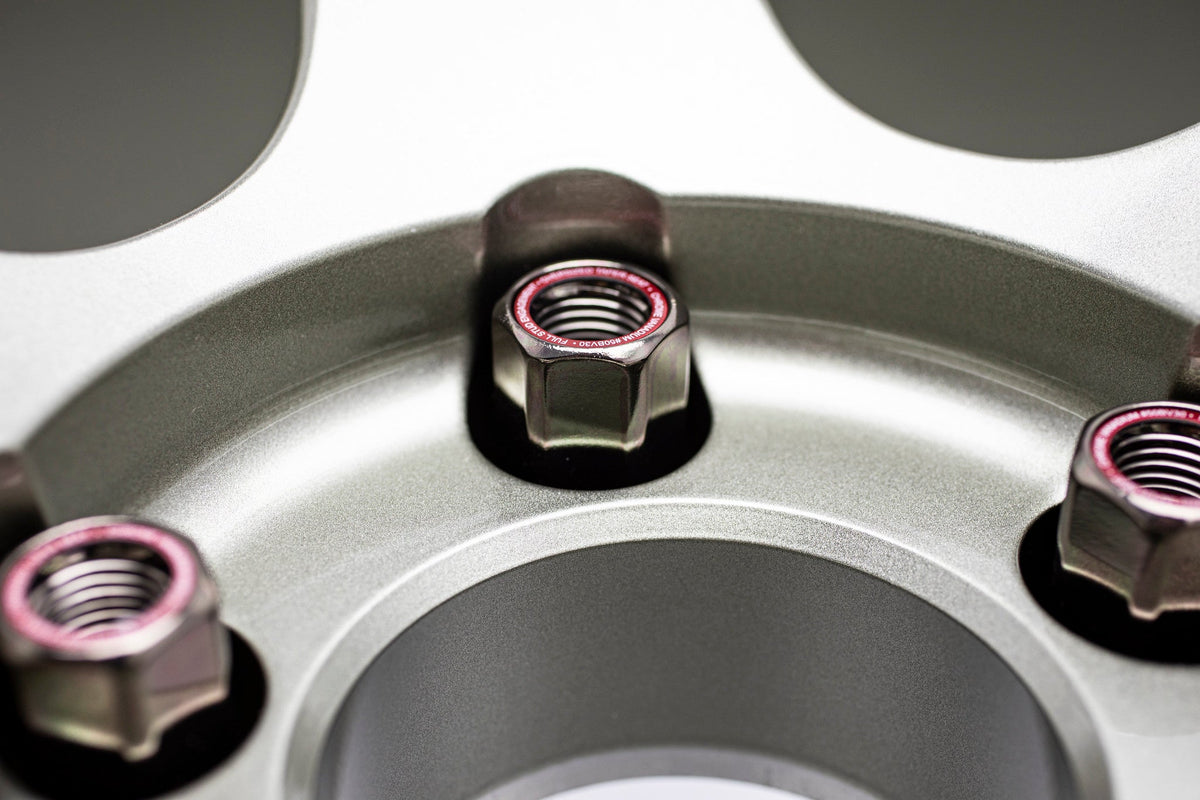 MUTEKI HR50 - M14x1.5 / Titanium Chrome - Red Ring - Wheet