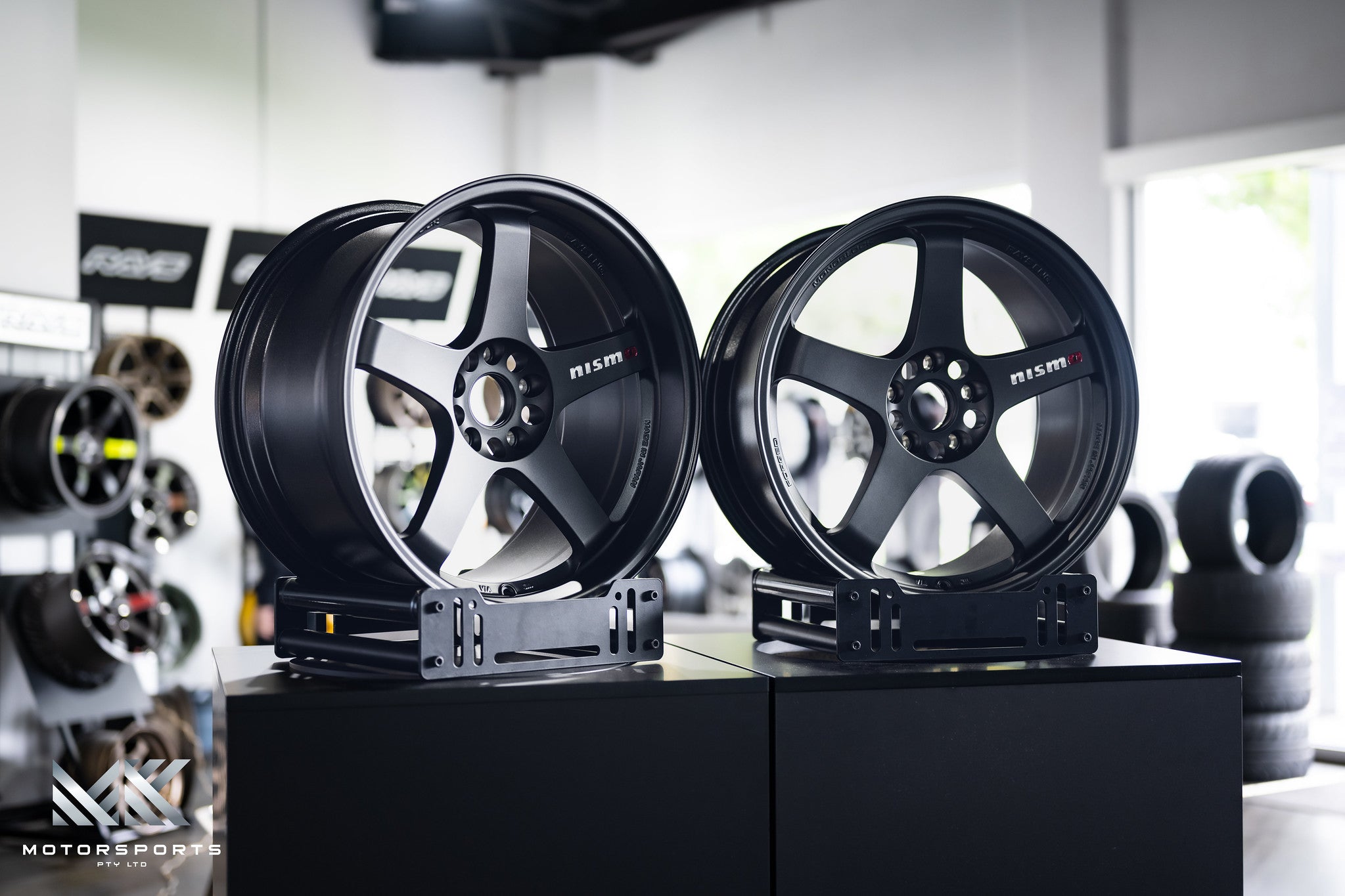NISMO LM GT4 ホイール　クローム NISMO LM-GT4 Aluminum Road Wheel Machining Logo Version 18x9