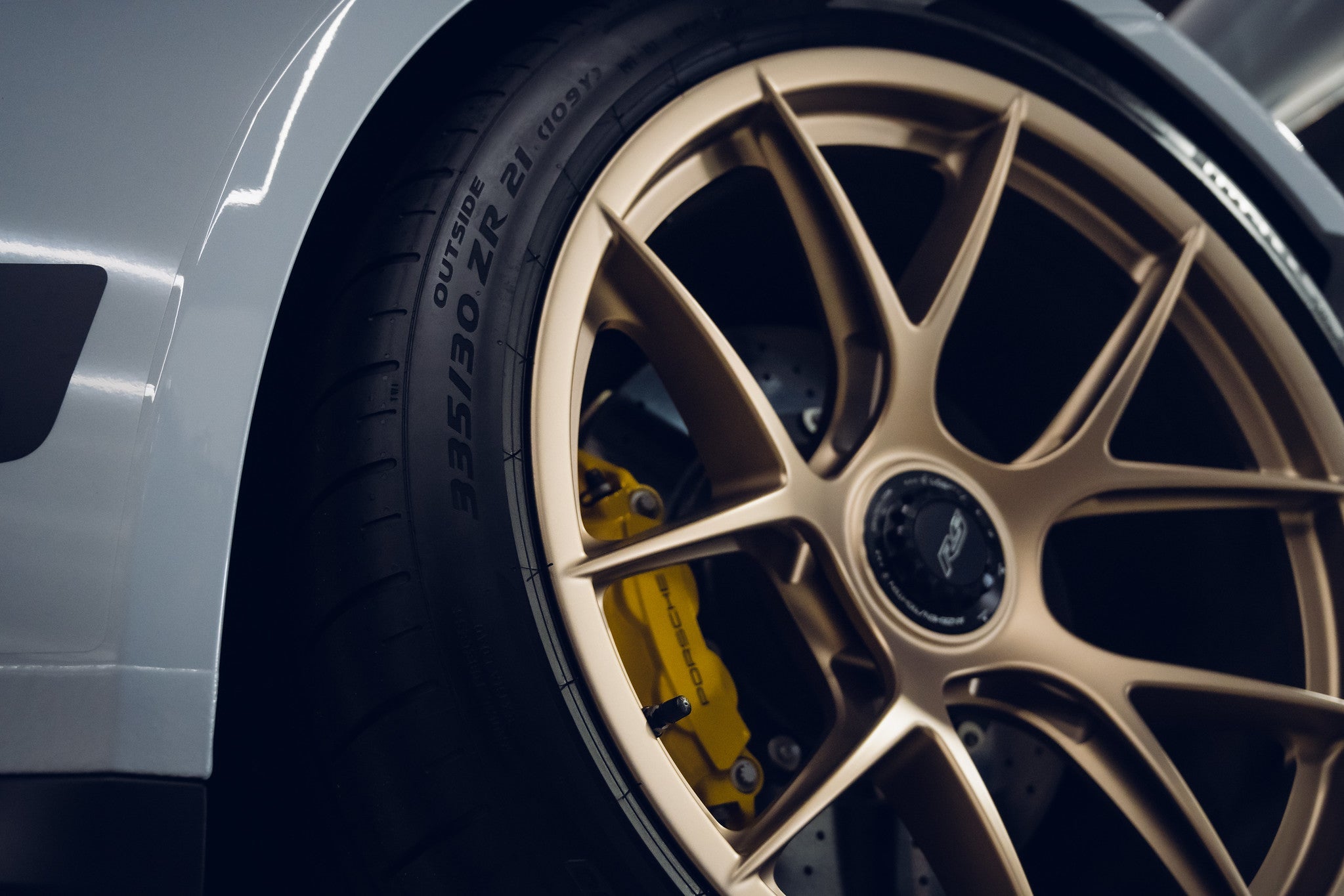 Pirelli P Zero Corsa PZC4 - 992 GT3RS - F: 275/35ZR20 102Y