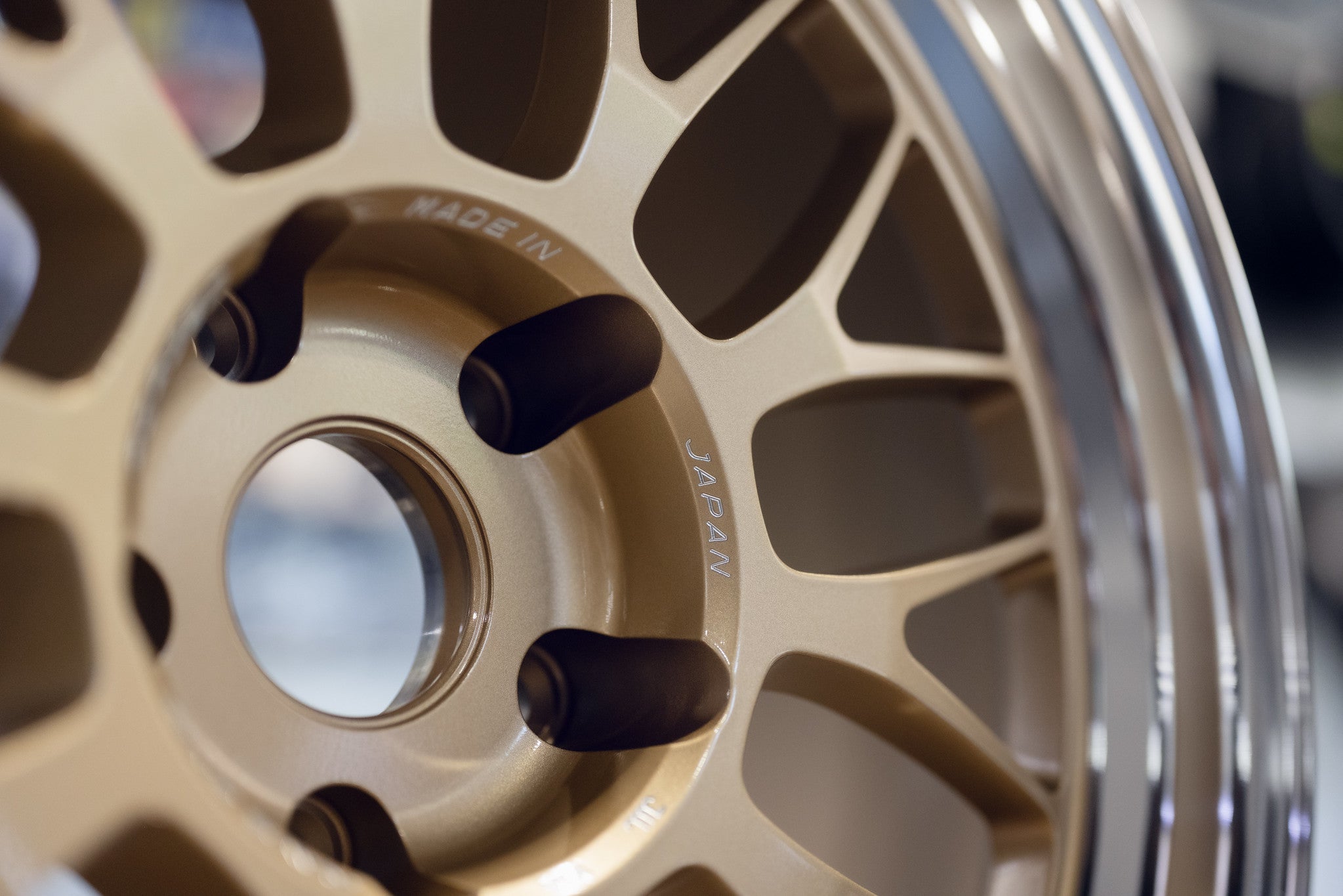 Volk Racing 21A Custom for BMW - F: 18x9.5 +22 - F2 - M R: