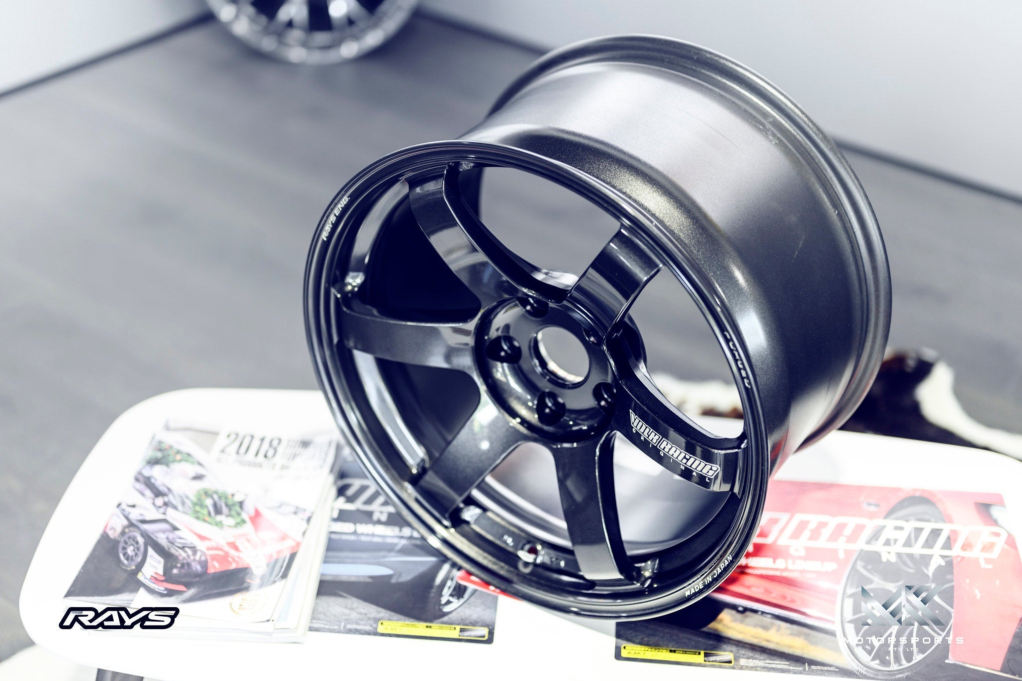 VOLKRACING　TE37 SAGA 18インチ タイヤホイールセット RAYS レイズ TE37 SAGA SL VOLK RACING 18インチ 11J インセット