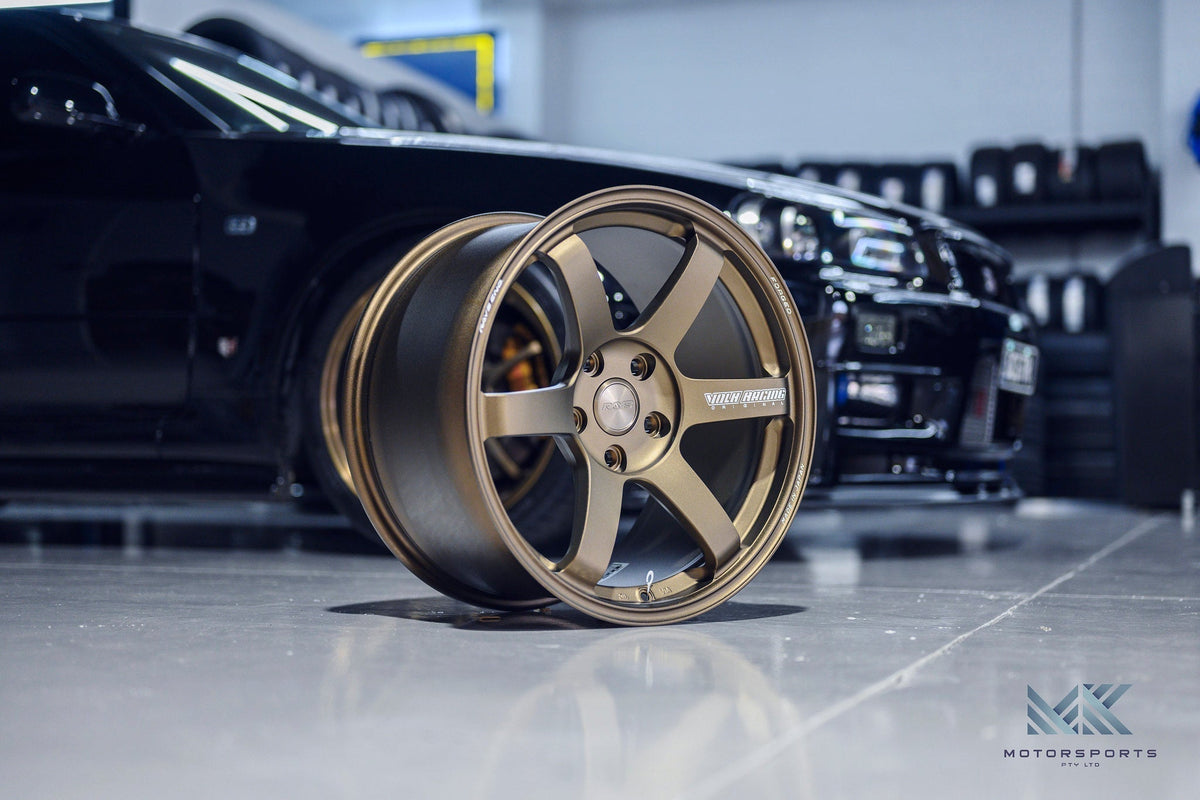 Volk Racing TE37 Saga S-Plus 17