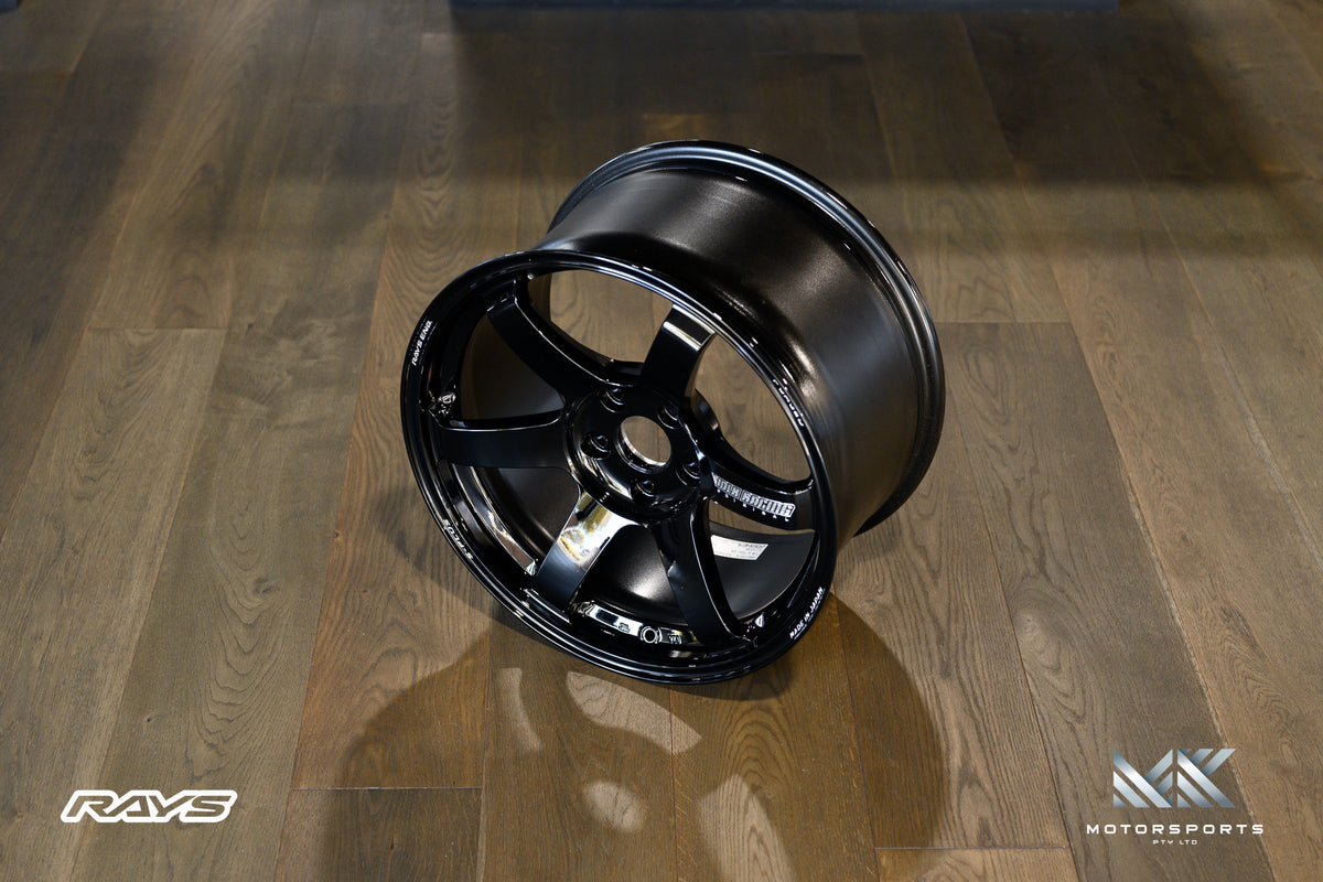 Volk Racing TE37 Saga S-Plus 17