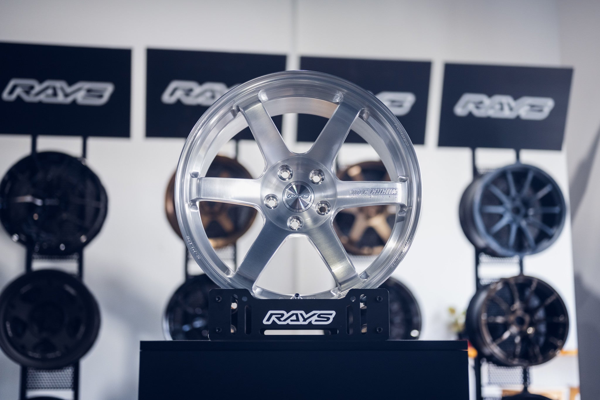 Volk Racing TE37 SAGA S-plus A.S.T. 5x120 - Wheels