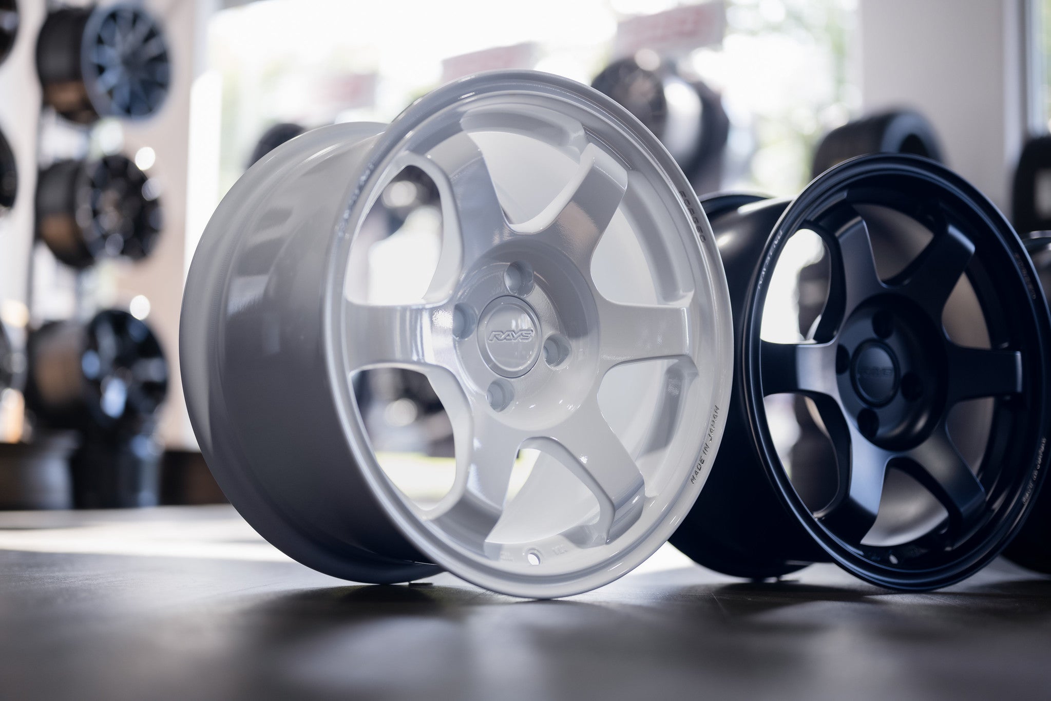Volk Racing TE37 Saga SL 15’’ - 15x8 +35 4x100 / Dash White