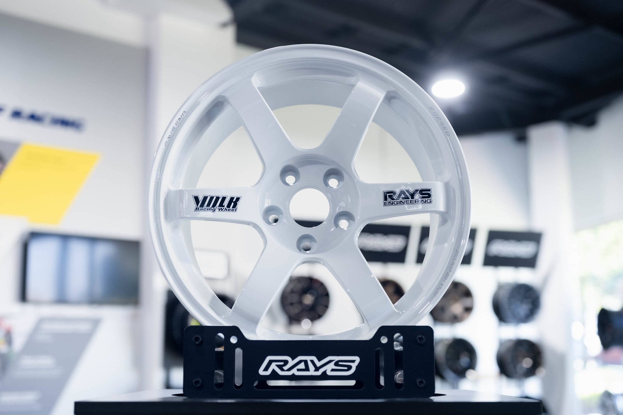 Volk Racing TE37 Saga SL 17’’ - 17x9 +21 5x114.3 - F4